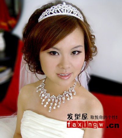 2012年最新當天結婚新娘髮型推薦