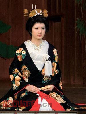  傳統日式新娘髮型分享 端莊典雅塑和服美人