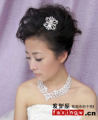 2012年最新當天結婚新娘髮型推薦